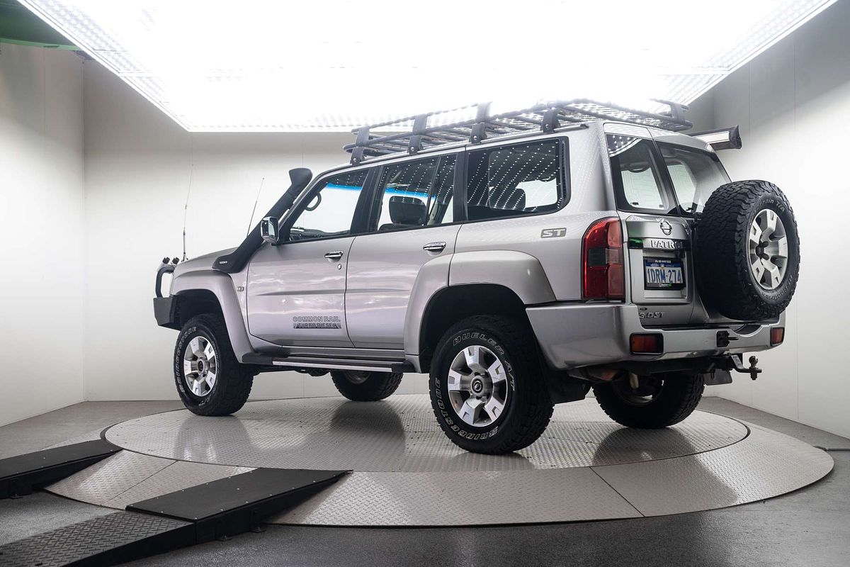 2011 Nissan Patrol ST GU 7