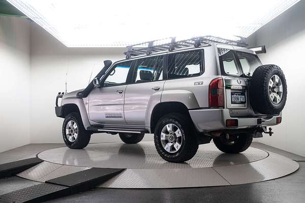 2011 Nissan Patrol ST GU 7