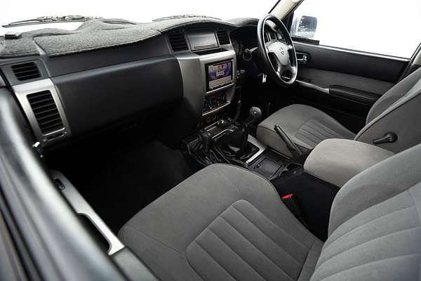 2011 Nissan Patrol ST GU 7
