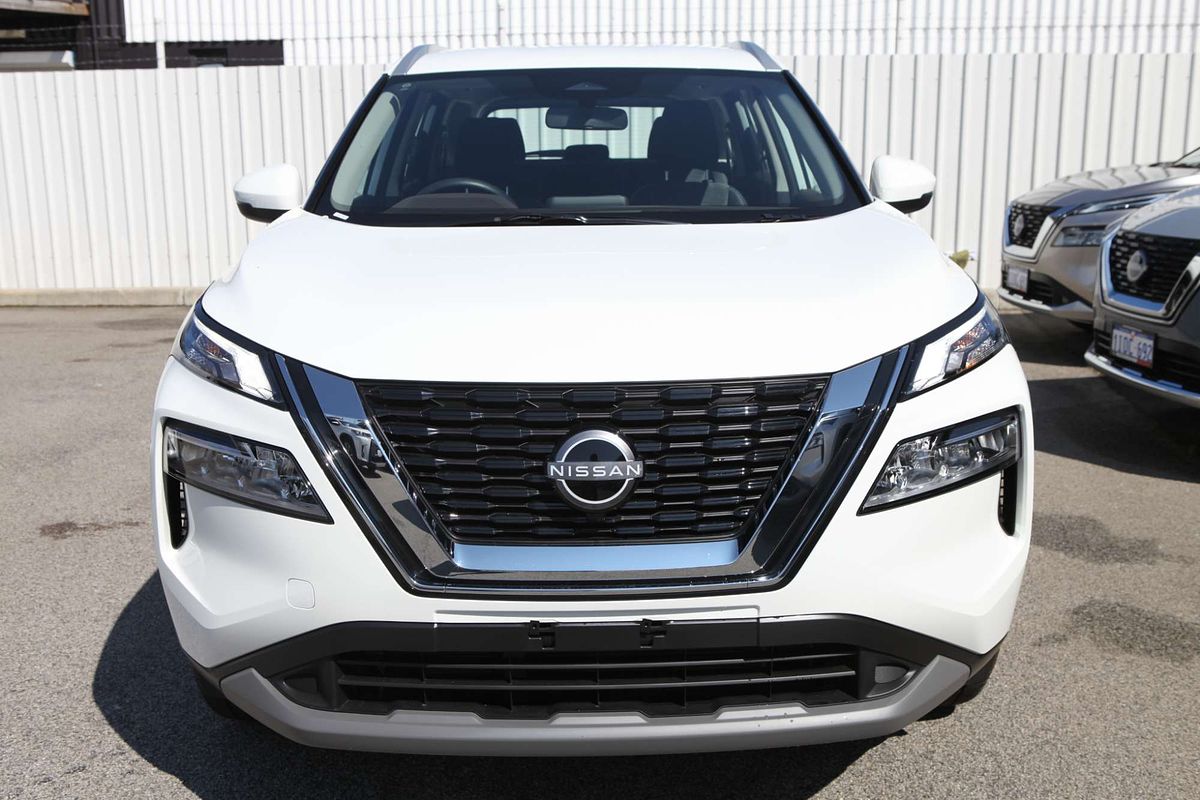 2025 Nissan X-TRAIL ST T33