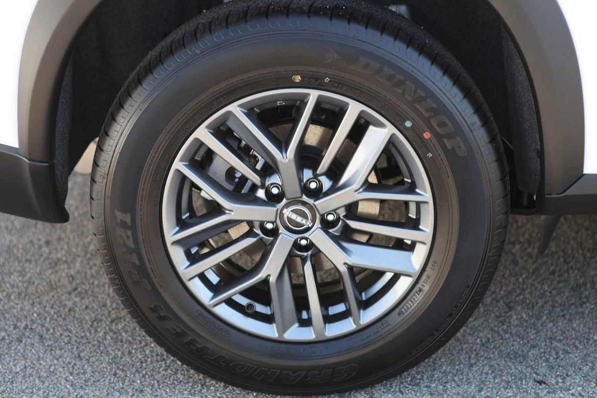 2025 Nissan X-TRAIL ST T33