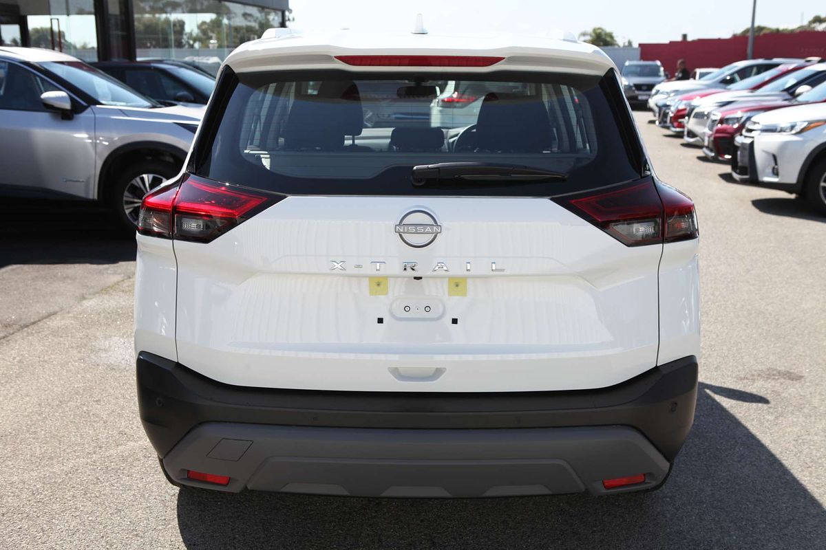 2025 Nissan X-TRAIL ST T33