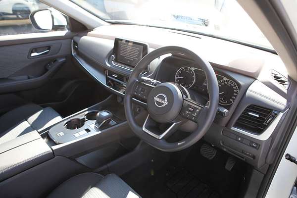 2025 Nissan X-TRAIL ST T33