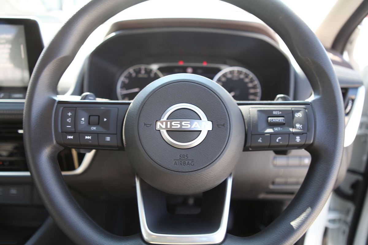 2025 Nissan X-TRAIL ST T33