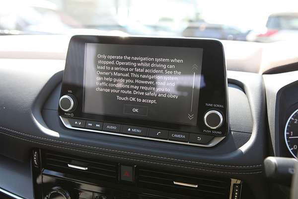 2025 Nissan X-TRAIL ST T33