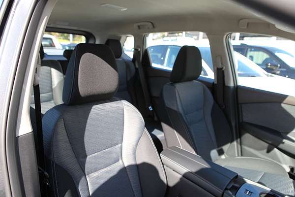 2025 Nissan X-TRAIL ST T33