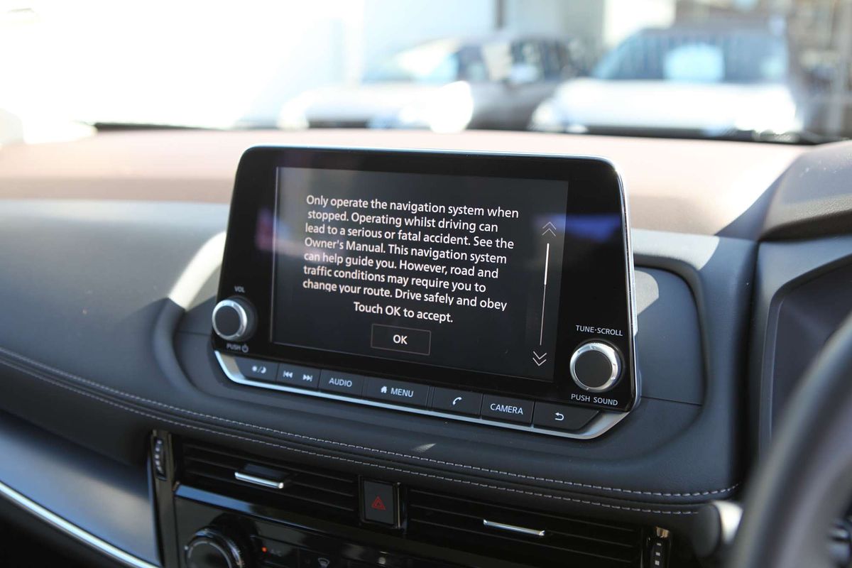 2025 Nissan X-TRAIL ST T33