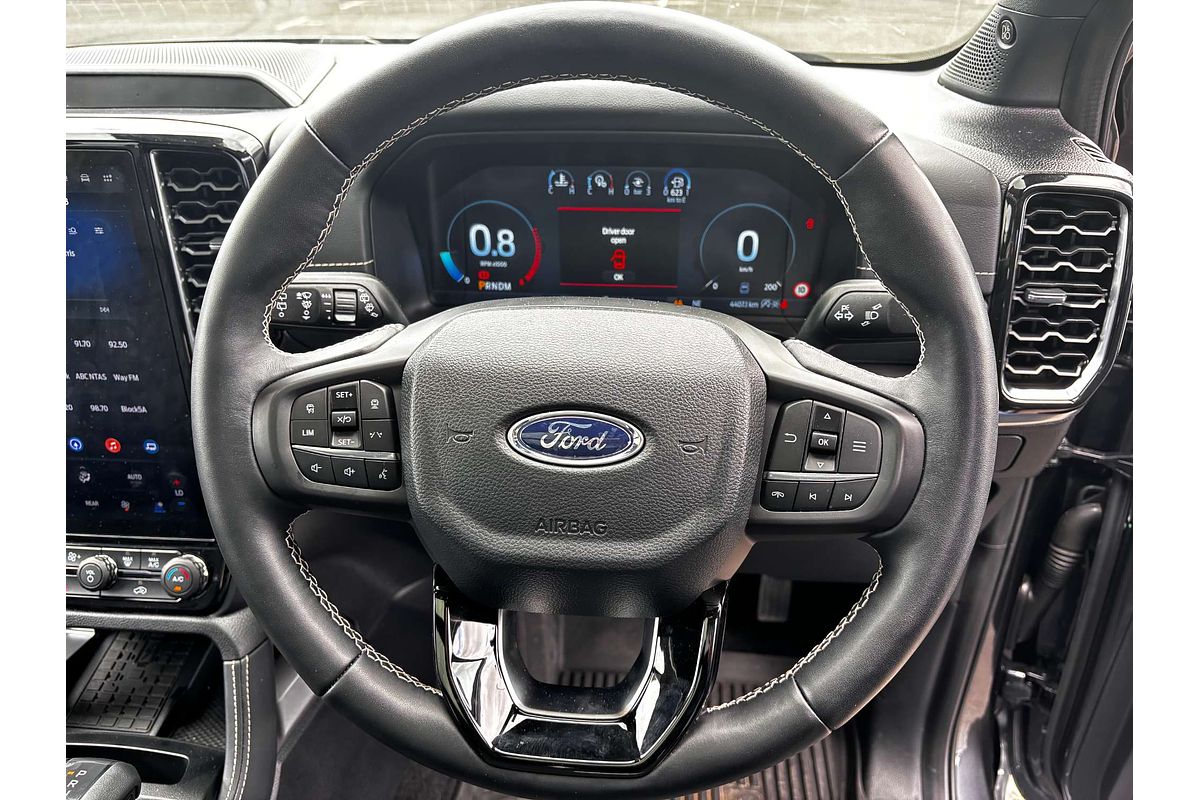 2025 Ford Everest Platinum 3.0L