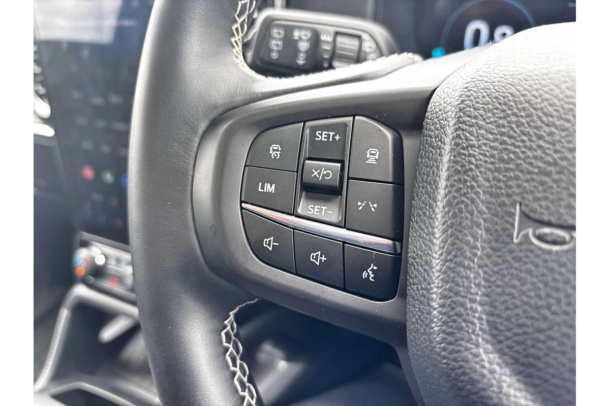 2025 Ford Everest Platinum 3.0L