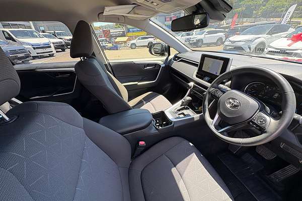 2024 Toyota RAV4 GXL AXAH52R