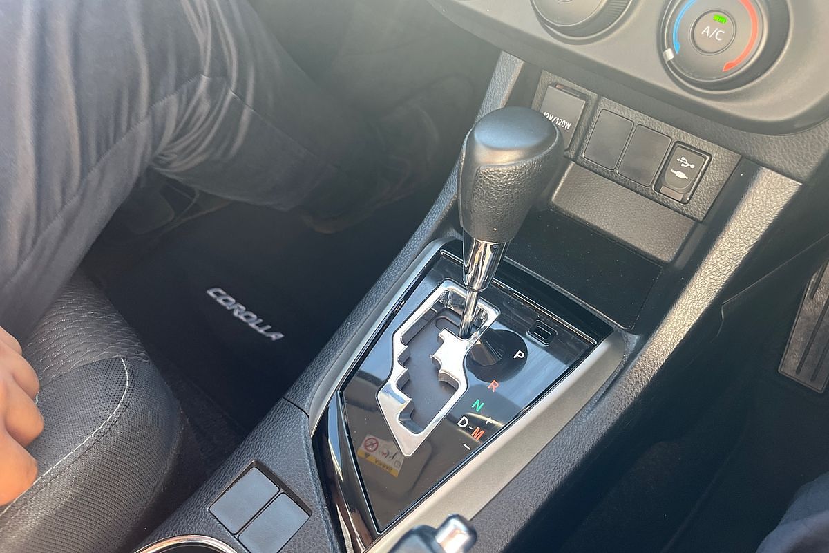 2015 Toyota Corolla Ascent ZRE172R