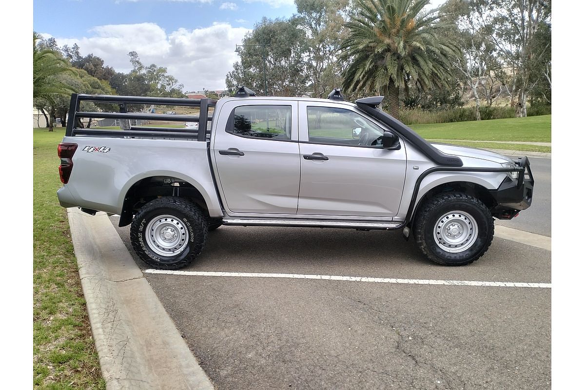 2022 Isuzu D-MAX SX 4X4