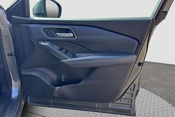 2023 Nissan QASHQAI Ti J12