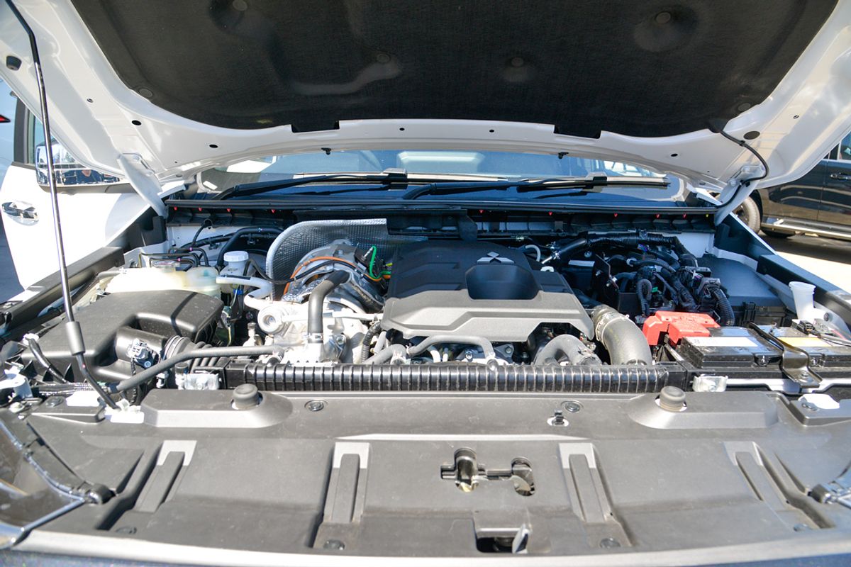 2024 Mitsubishi Triton GLS MV 4X4