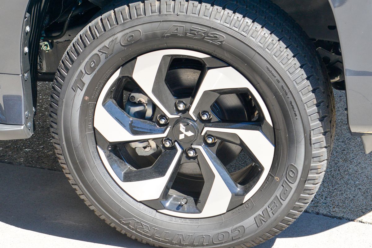 2025 Mitsubishi Pajero Sport Exceed QG