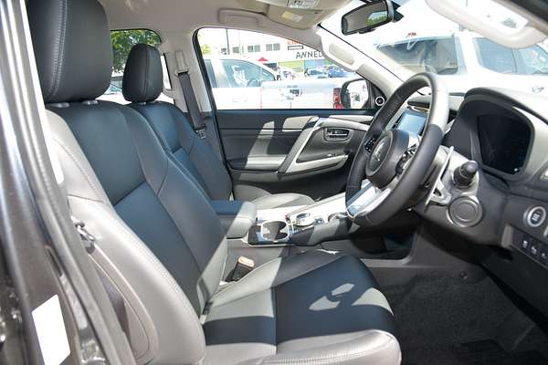 2025 Mitsubishi Pajero Sport Exceed QG