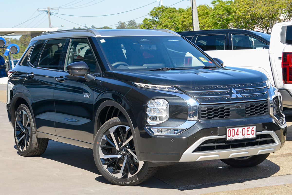 2024 Mitsubishi Outlander PHEV Exceed Tourer ZM