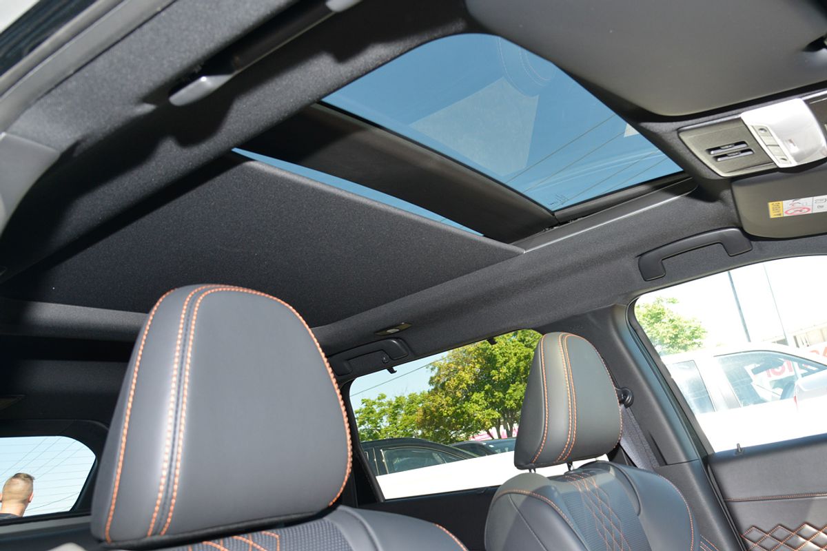 2024 Mitsubishi Outlander PHEV Exceed Tourer ZM