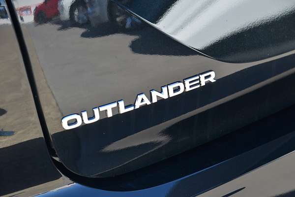 2024 Mitsubishi Outlander PHEV Exceed Tourer ZM