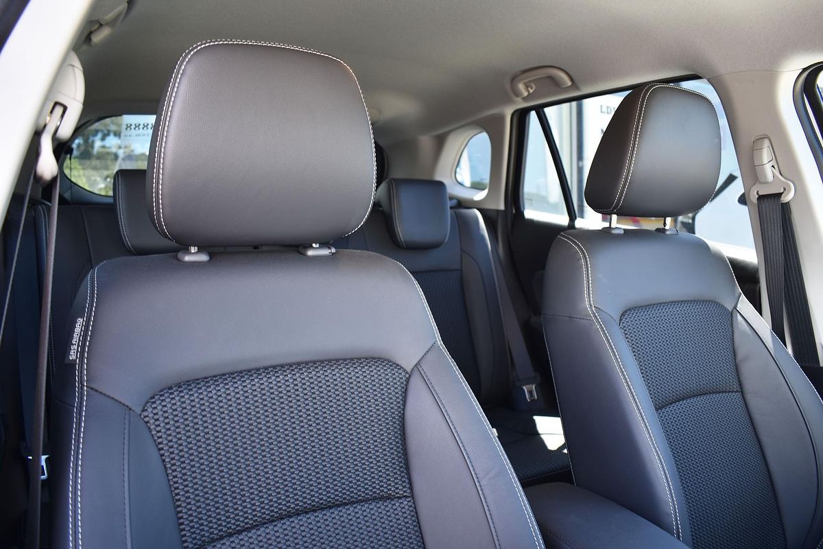 2023 Suzuki S-Cross Plus JYB