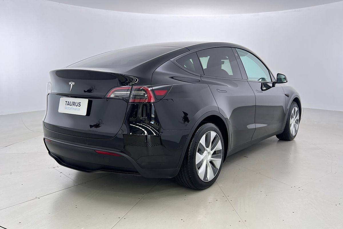2023 Tesla Model Y Rear-Wheel Drive
