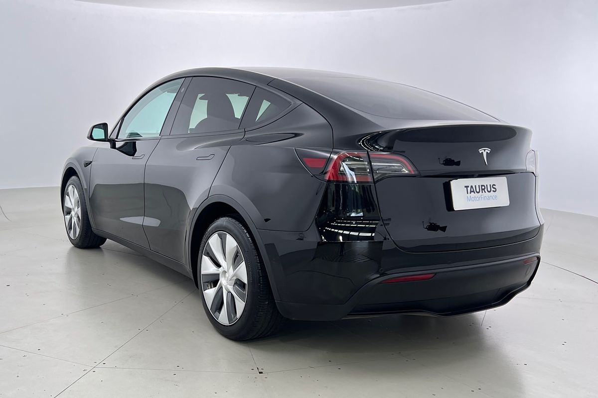 2023 Tesla Model Y Rear-Wheel Drive