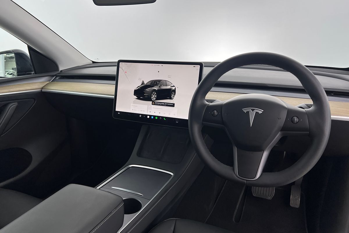 2023 Tesla Model Y Rear-Wheel Drive