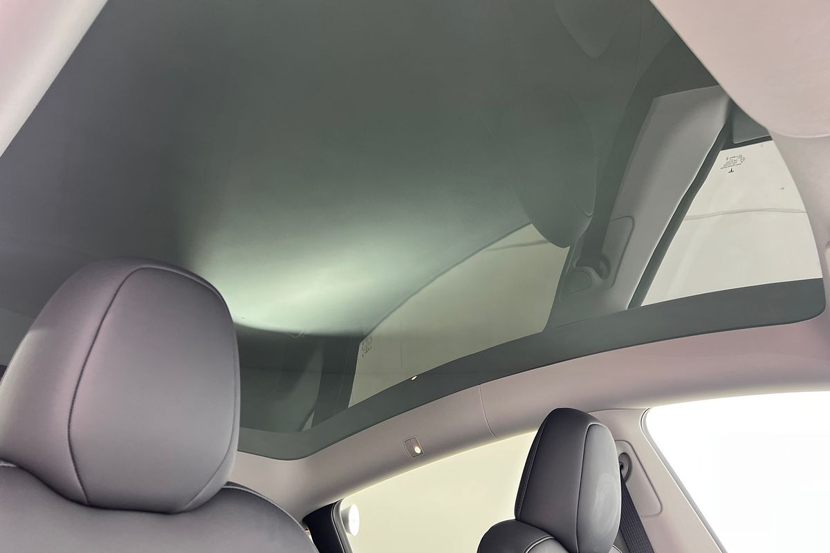 2023 Tesla Model Y Rear-Wheel Drive