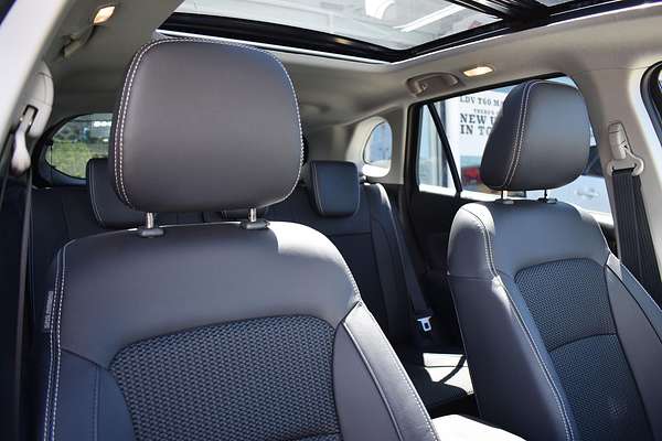 2023 Suzuki S-Cross ALLGRIP Prestige JYB