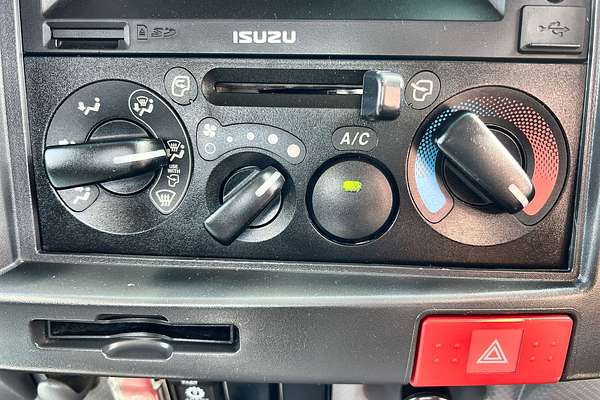 2018 Isuzu NNR 45-150 (SWB) N MY18 REAR WHEEL DRIVE SWB