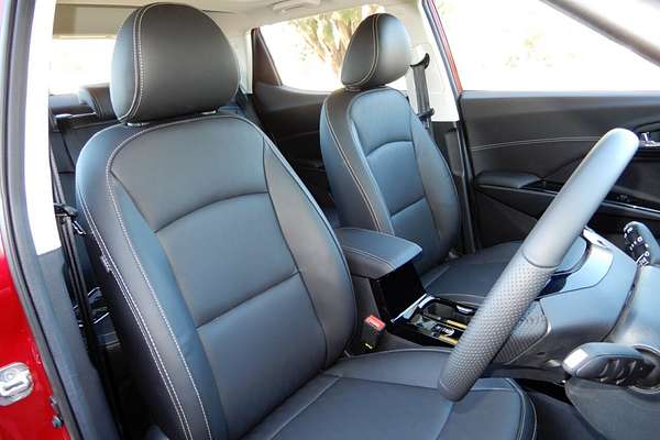 2025 Mahindra XUV 3XO AX7L