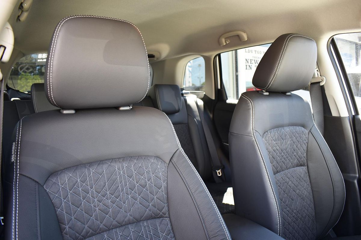 2024 Suzuki Vitara Turbo LY Series II