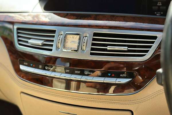 2006 Mercedes-Benz S-Class S500 V221 LWB