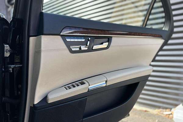 2006 Mercedes-Benz S-Class S500 V221 LWB