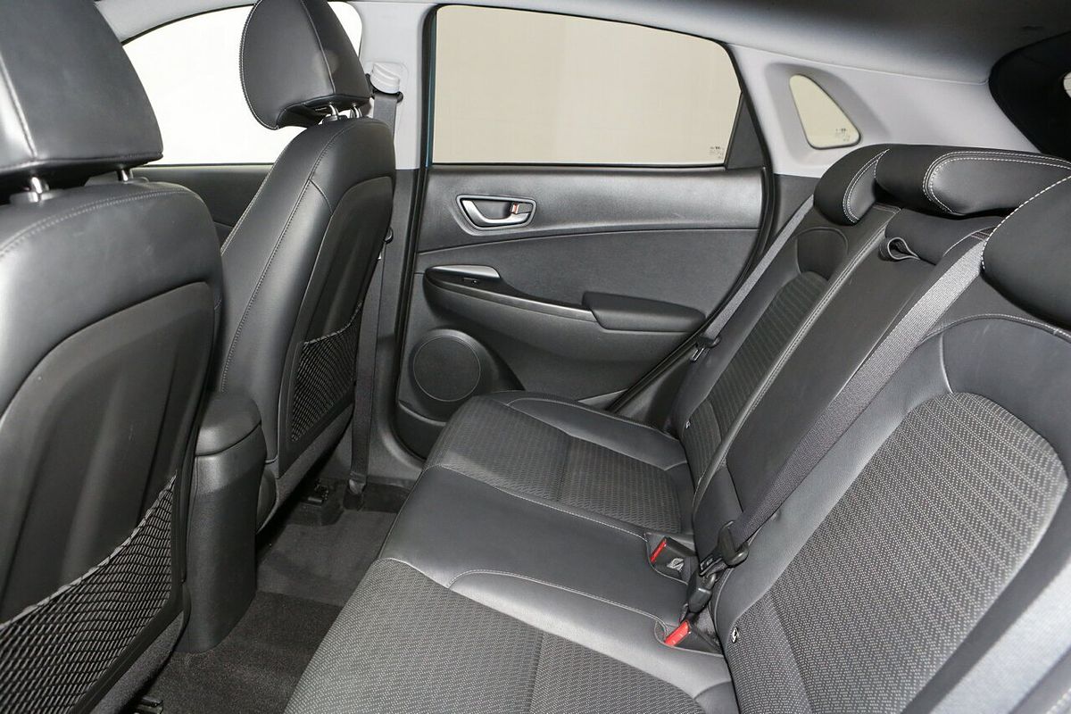 2020 Hyundai Kona Elite OS.3