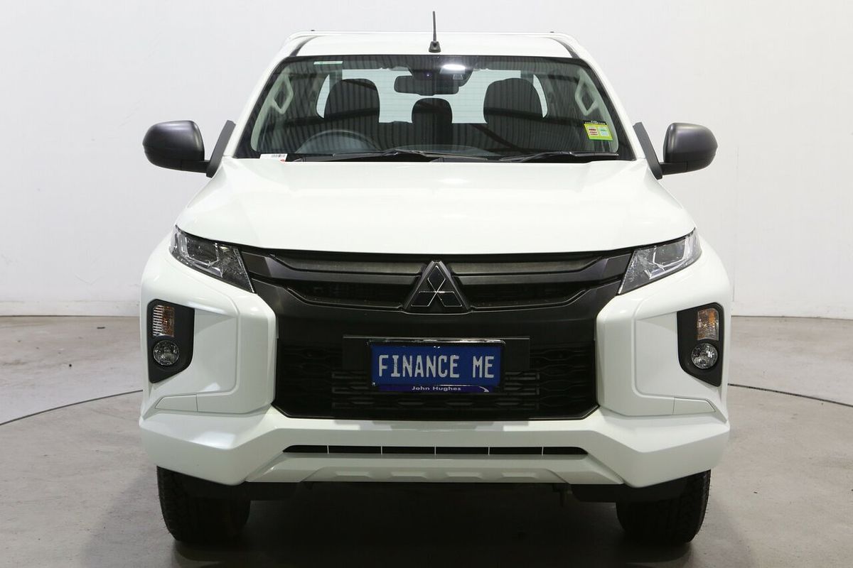 2024 Mitsubishi Triton GLX MR 4X4