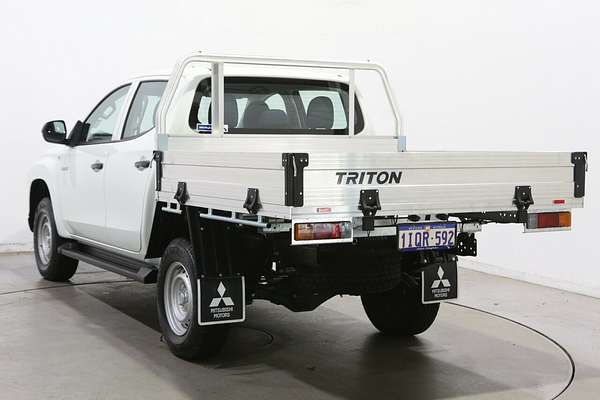 2024 Mitsubishi Triton GLX MR 4X4