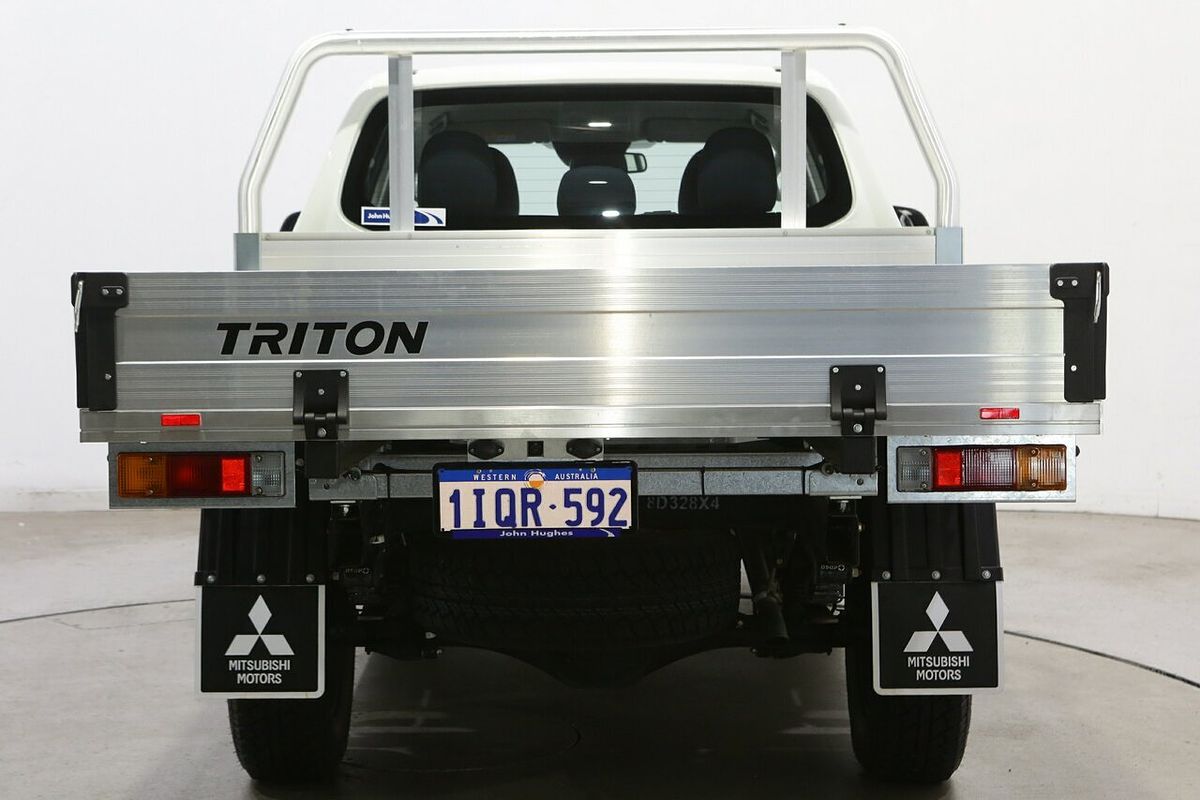 2024 Mitsubishi Triton GLX MR 4X4