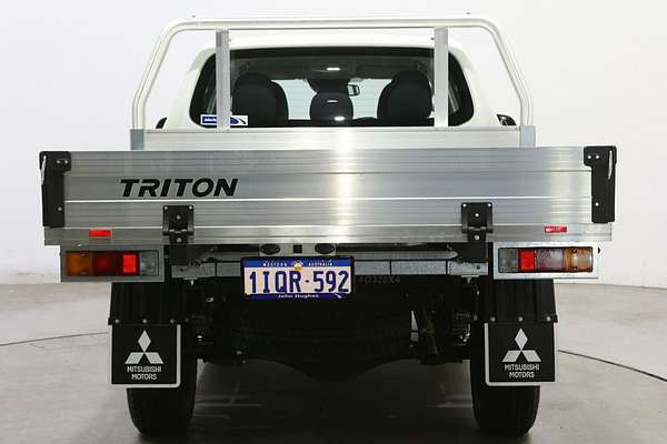 2024 Mitsubishi Triton GLX MR 4X4