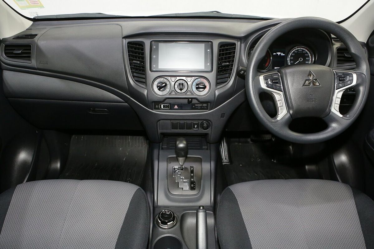 2024 Mitsubishi Triton GLX MR 4X4