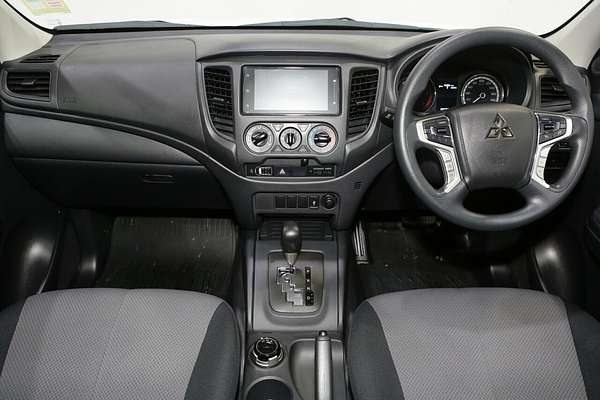 2024 Mitsubishi Triton GLX MR 4X4