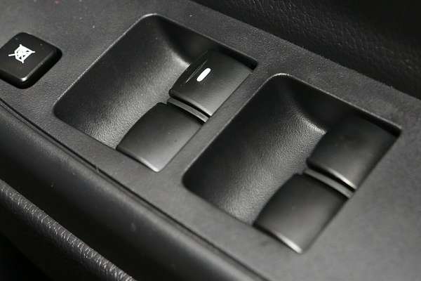 2024 Mitsubishi Triton GLX MR 4X4