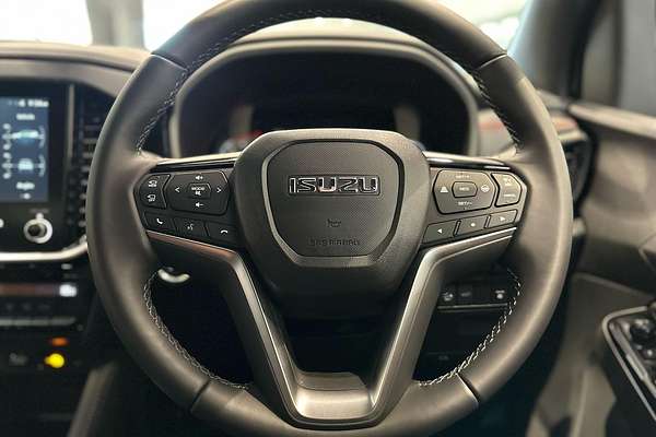 2025 Isuzu MU-X X-TERRAIN