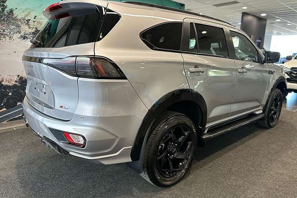 2025 Isuzu MU-X X-TERRAIN