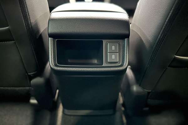 2025 Isuzu MU-X X-TERRAIN