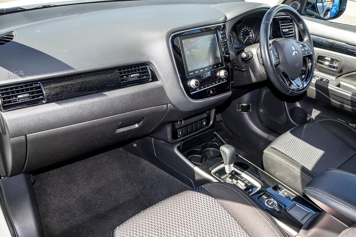 2021 Mitsubishi Outlander ES ZL