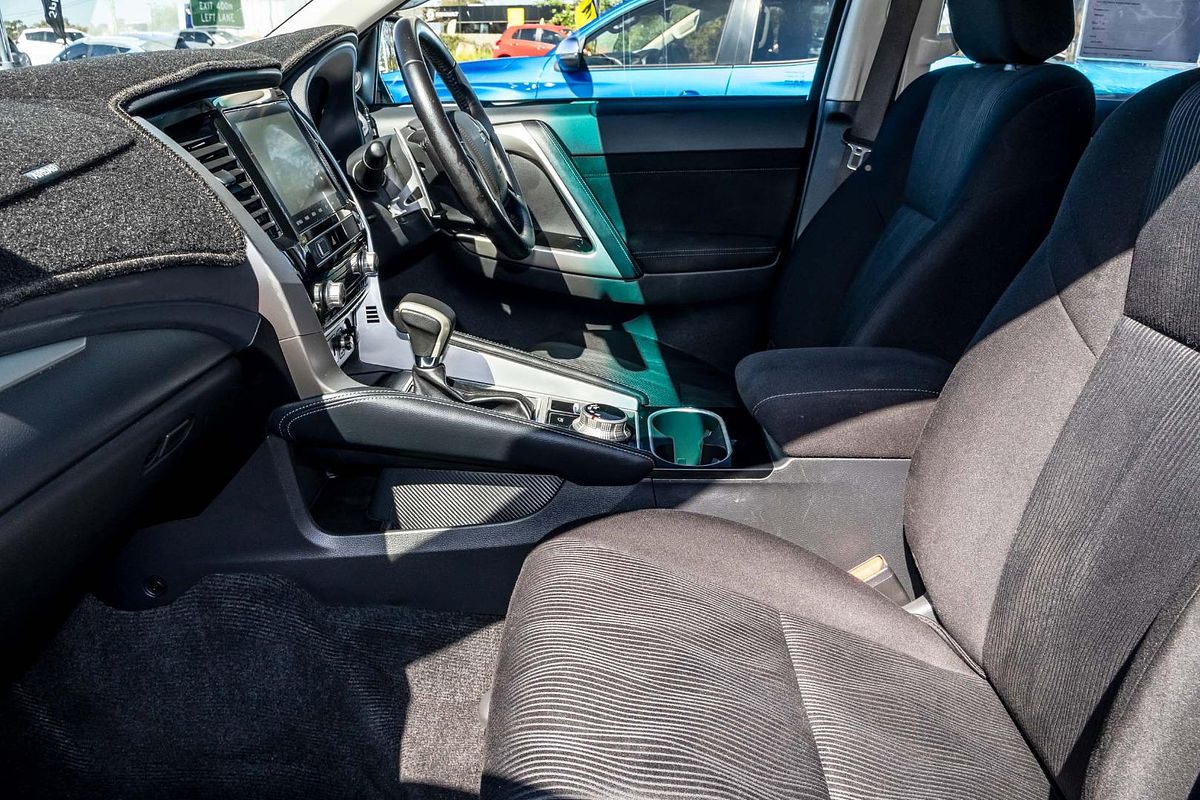 2021 Mitsubishi Pajero Sport GLX QF