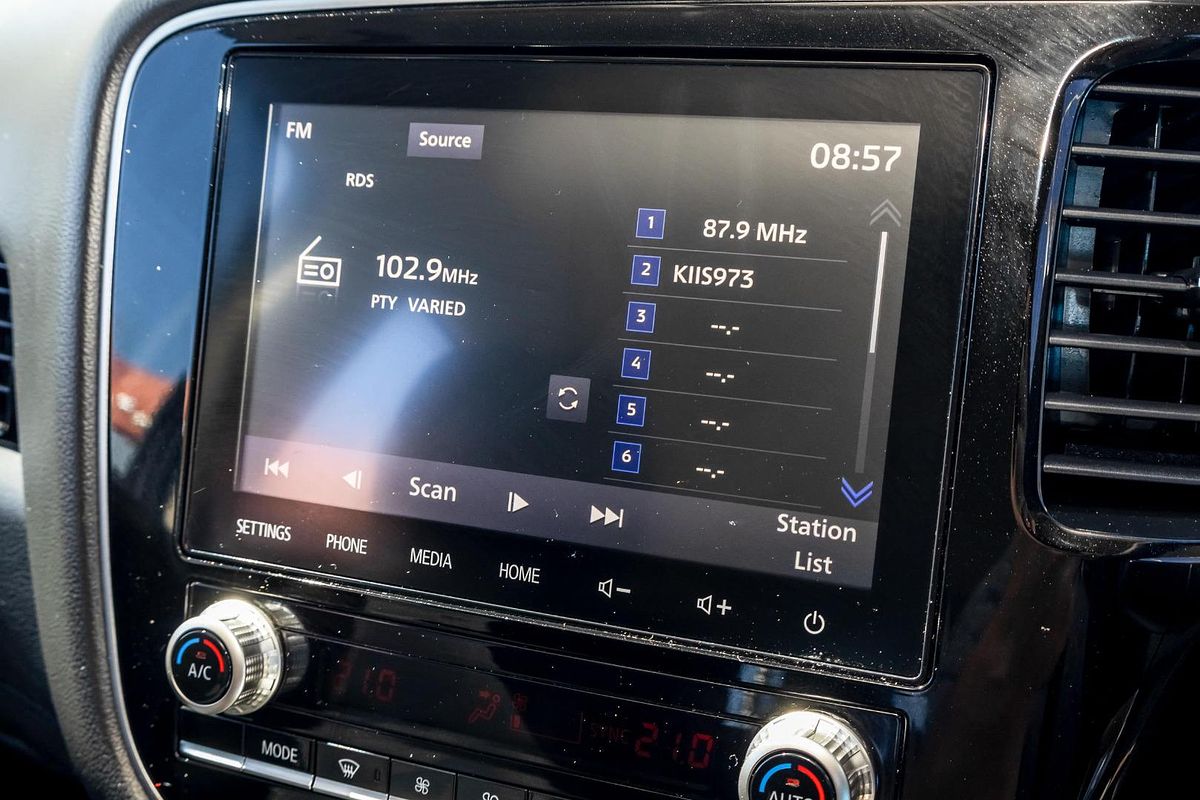 2021 Mitsubishi Outlander ES ZL