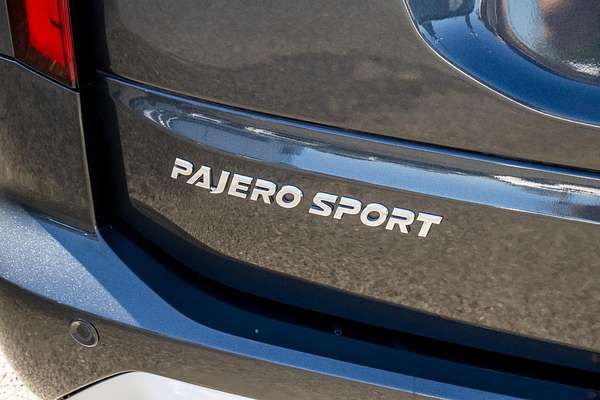 2021 Mitsubishi Pajero Sport GLX QF
