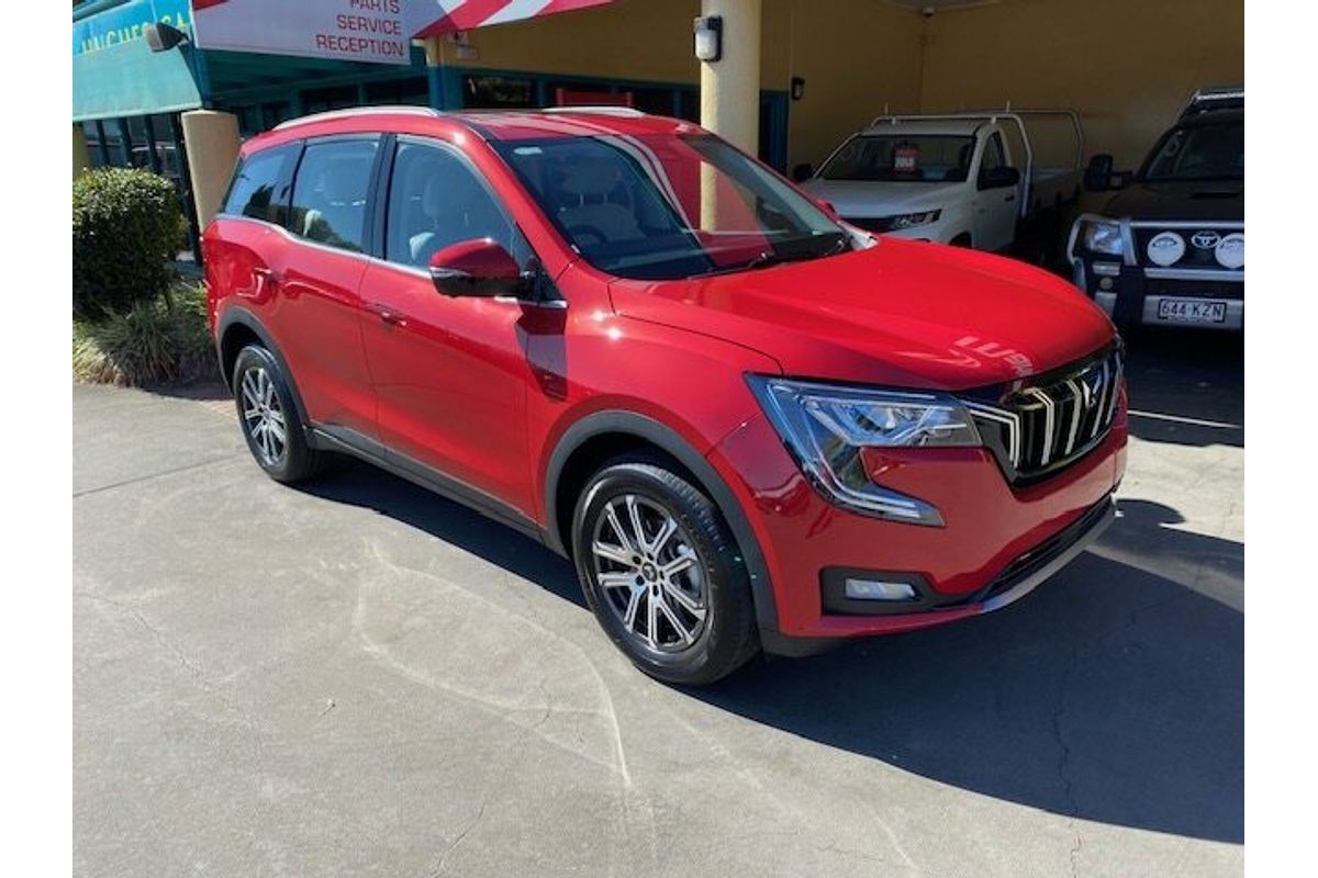 2025 Mahindra XUV700 AX7L